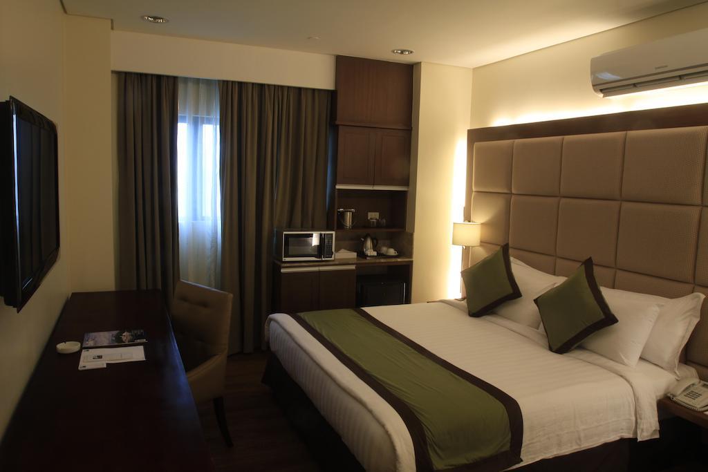 Santomas Suites Santo Tomas Kamer foto