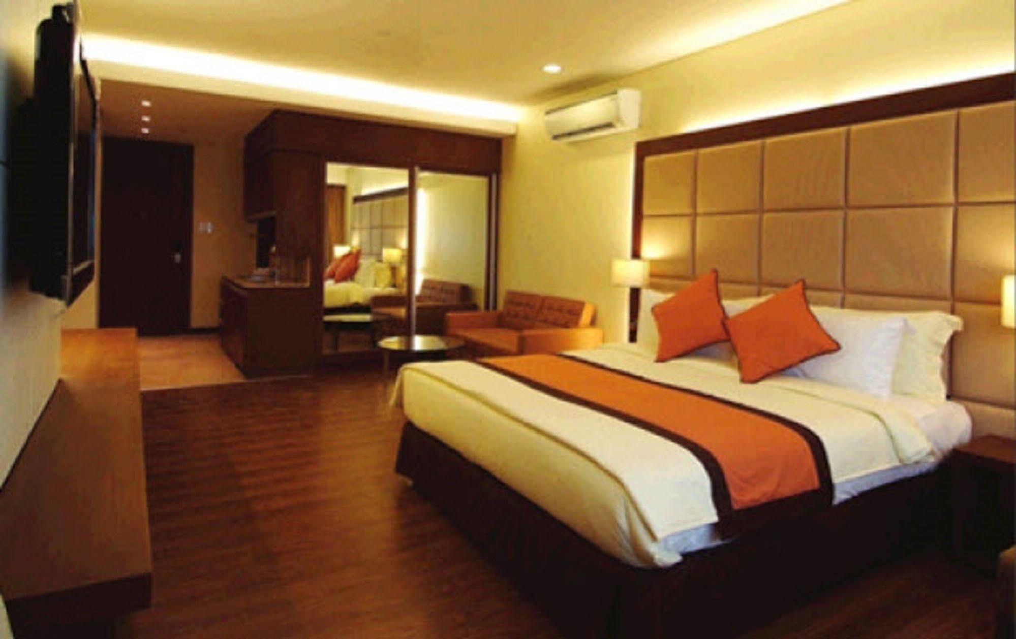 Santomas Suites Santo Tomas Buitenkant foto